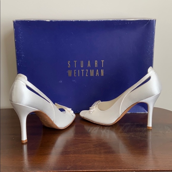 Stuart Weitzman white satin heels - Picture 3 of 6